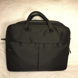 Dell Corporate Traveler Briefcase / Laptop Bag